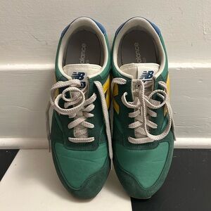 New Balance Teal and Yellow Sneakers